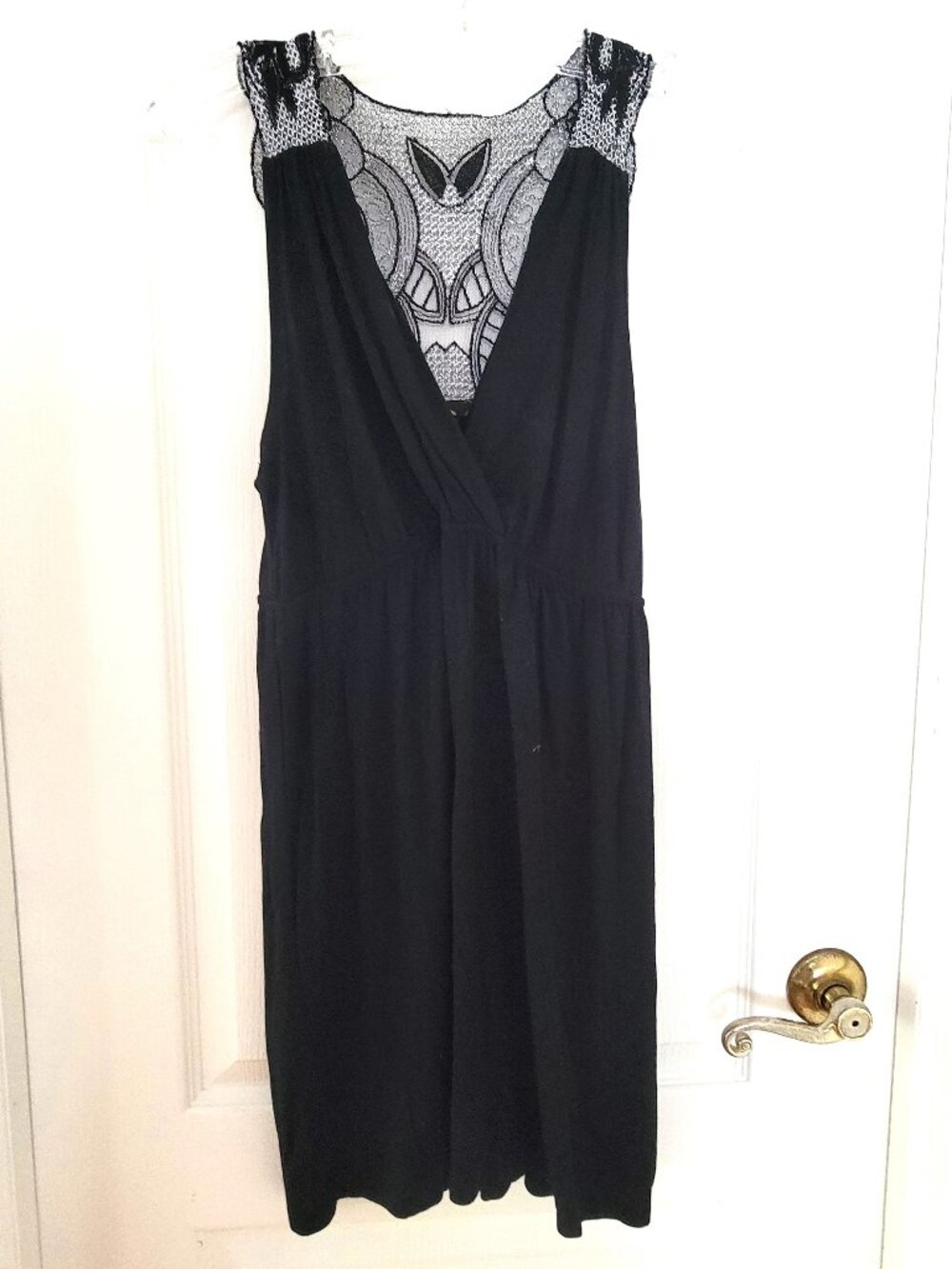 FOREVER 21 LACE BACK DRESS